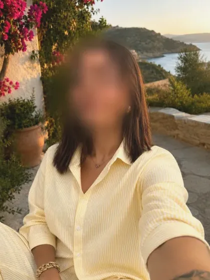 Celine, 23