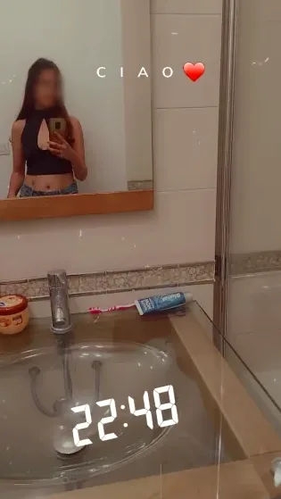 Christina, 23