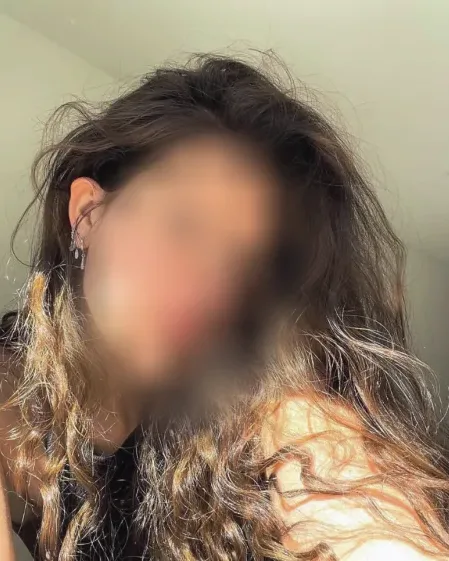 Elisabeth, 19