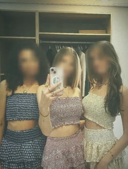 Lara, 20