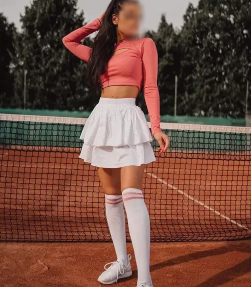 Stefanie, 35